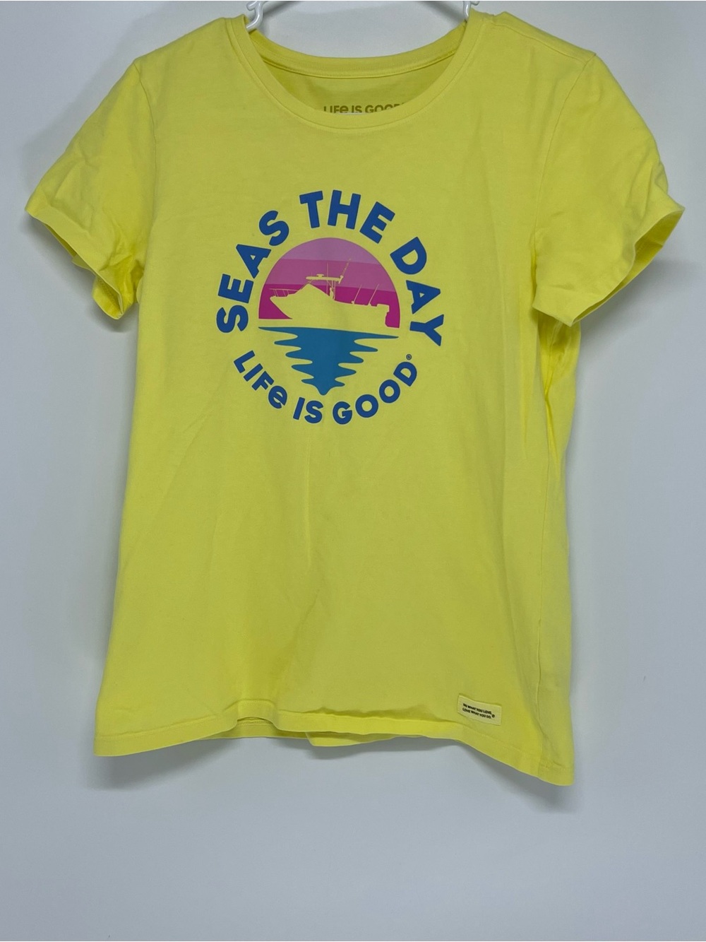 Life is good crushers t shirt women’s medium
